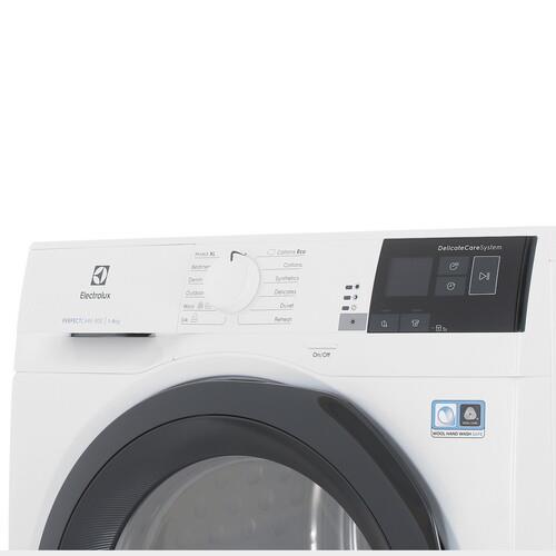 Сушильная машина Electrolux EW8H458B белый