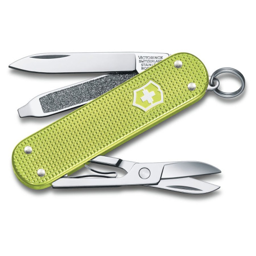 Нож перочинный Victorinox Classic Lime Twist (0.6221.241G) 58мм 7функц. карт.коробка