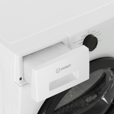 Сушильная машина Indesit IAS3825 B белый
