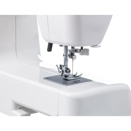 Швейная машина Janome XV-7