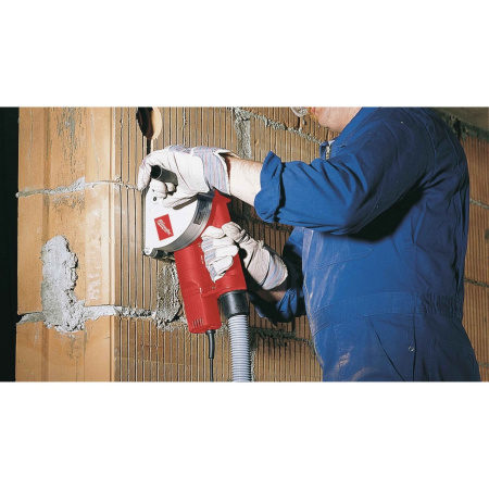 Штроборез Milwaukee WCE 30 (4933383855)