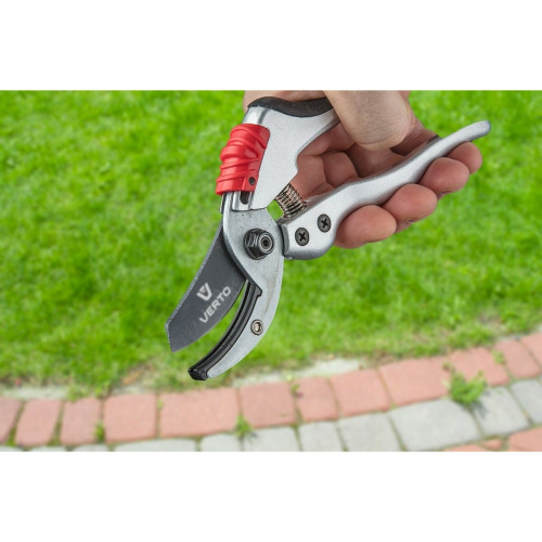 Секатор VERTO 15G207 садовый контактный алюминиевый